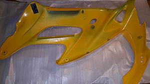 SOLD: Brand New Yellow Fairings Left and Right Fairing-resized_20171204_101621.jpeg