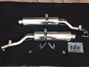 SOLD: Two Brothers high mount slip on exhaust mufflers-tbr6.jpg