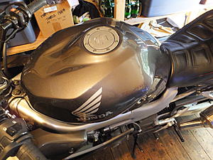 19 liter tank, mint 2005 factory titanium color-2018_0705_05150500.jpg