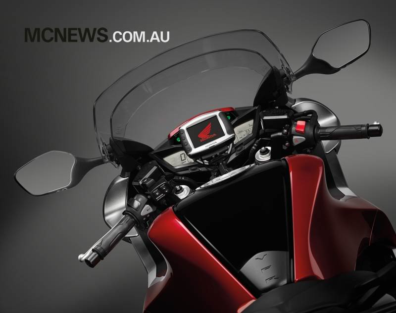Name:  VFR1200F_GPS2.jpg
Views: 525
Size:  40.1 KB