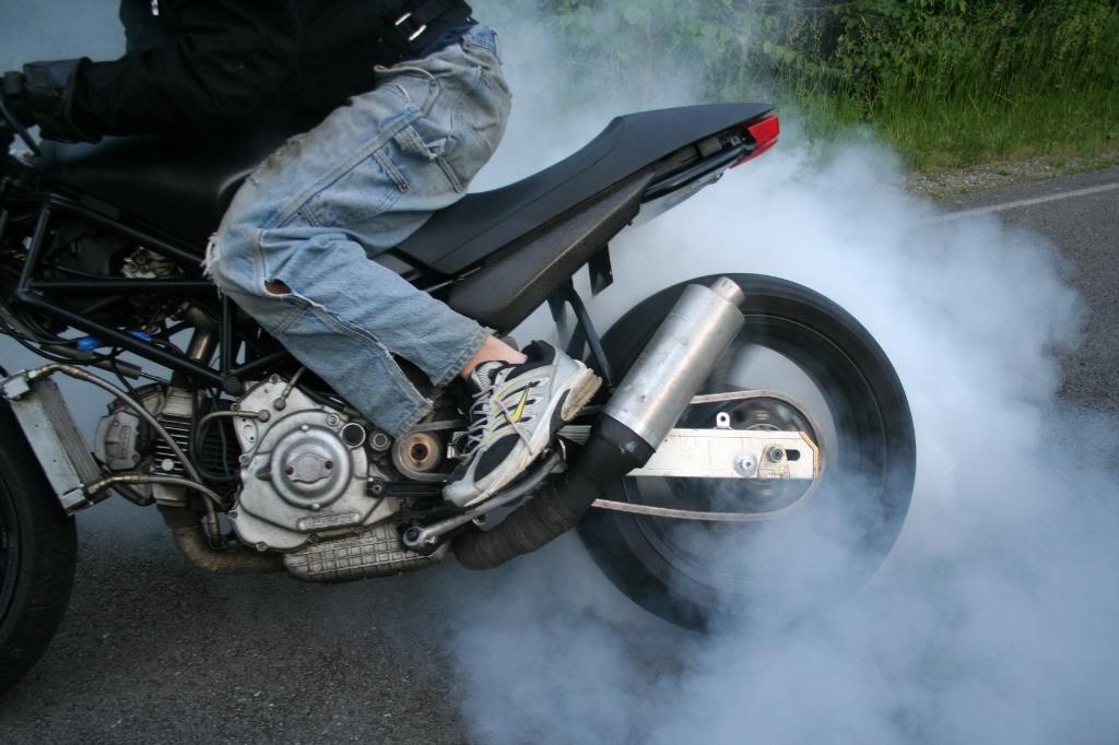 Name:  burnout055.jpg
Views: 96
Size:  89.6 KB