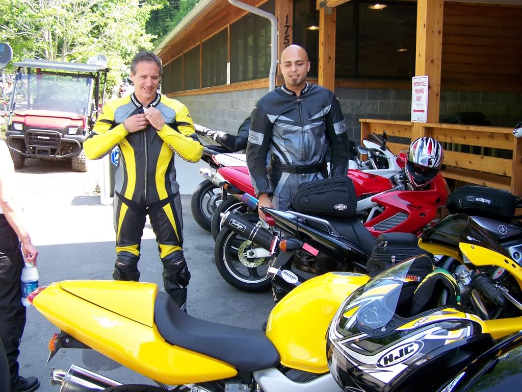 Name:  MotorcycleTripDealsGap096.jpg
Views: 13
Size:  190.5 KB