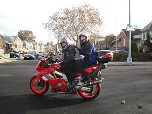 Cold? Naw, get on.-dsc09290.jpg