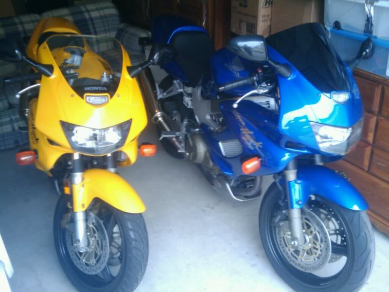 Name:  2Superhawks.jpg
Views: 19
Size:  56.5 KB