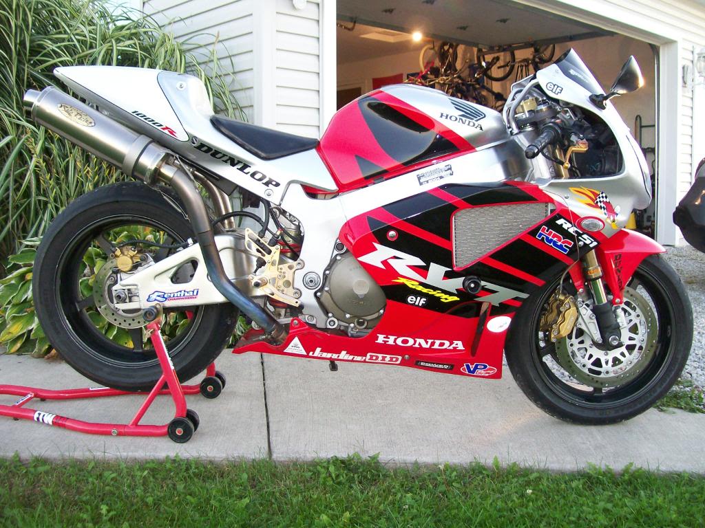 Name:  04HondaRC51NickyHaden002.jpg
Views: 268
Size:  166.2 KB