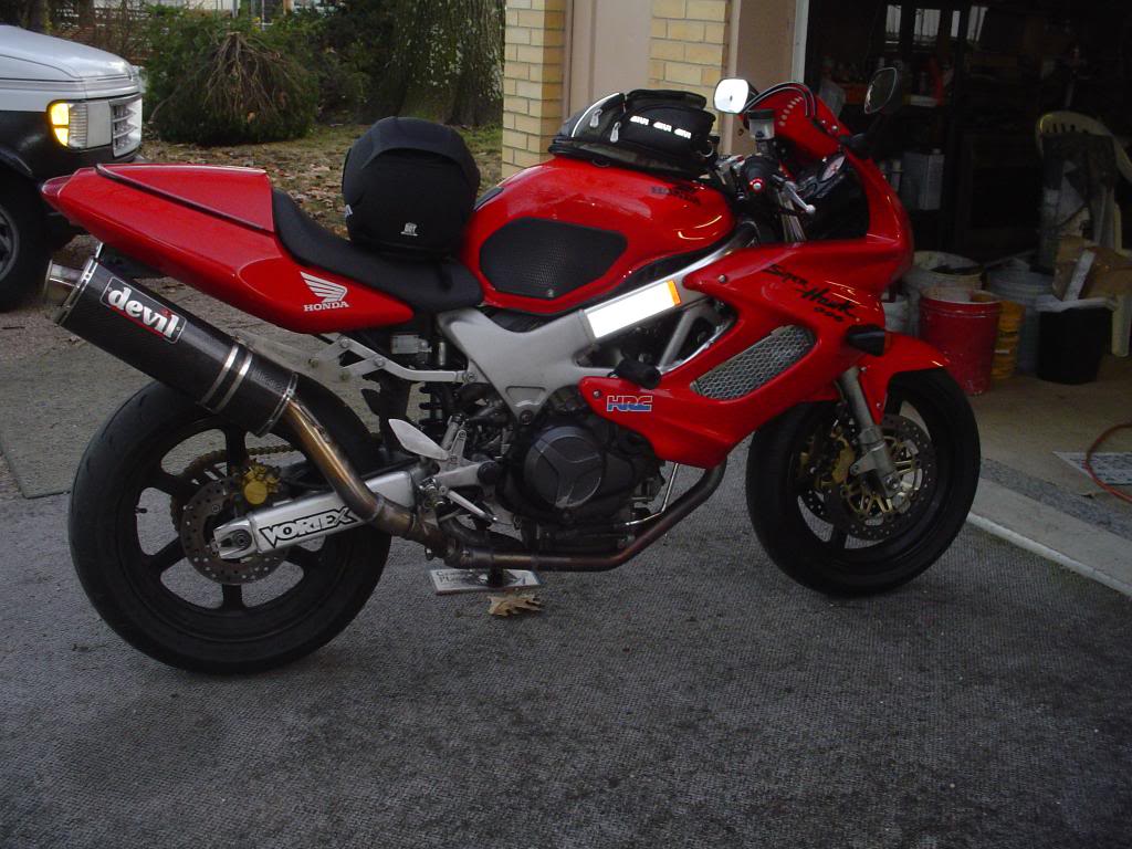 Name:  2005autocarNortonBlazegrandkids018-1.jpg
Views: 936
Size:  117.7 KB