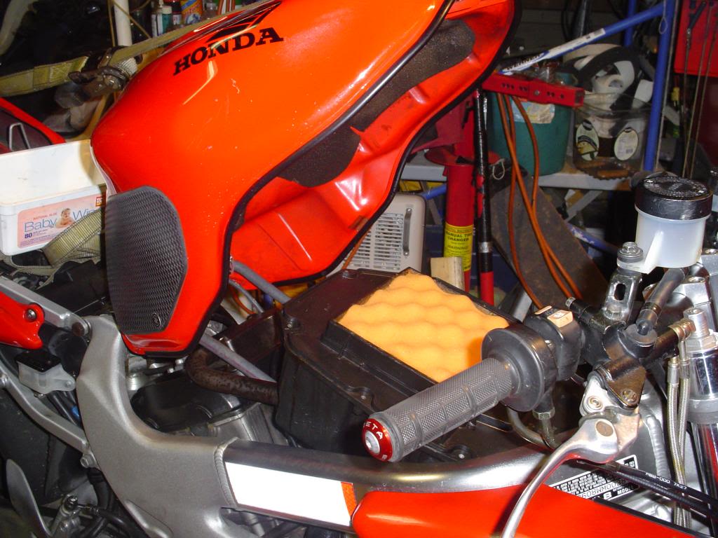 Name:  2005autocarNortonBlazegrandkids013-2.jpg
Views: 629
Size:  117.5 KB