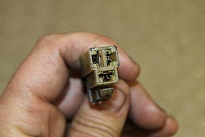 Weird cut out-vtr-stator-plug.jpg